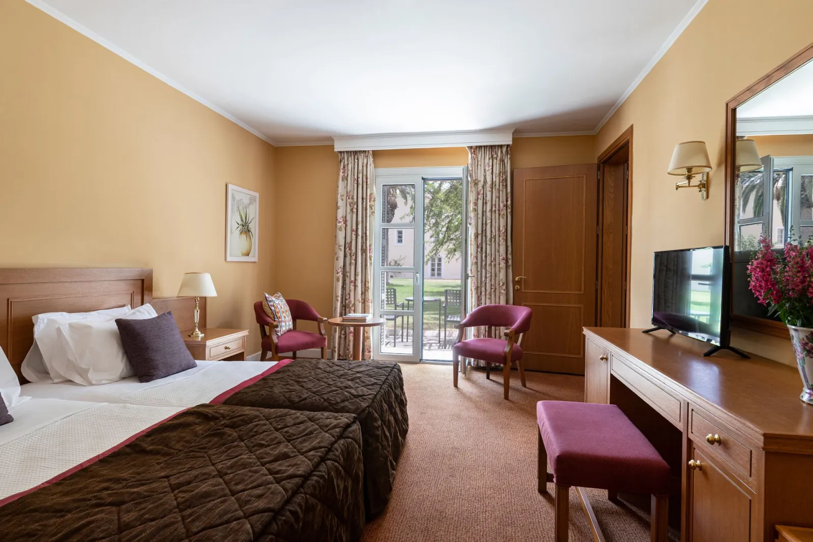 Interconnecting Rooms