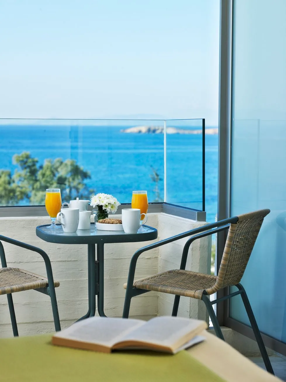 Two-Bedroom Suite Sea View