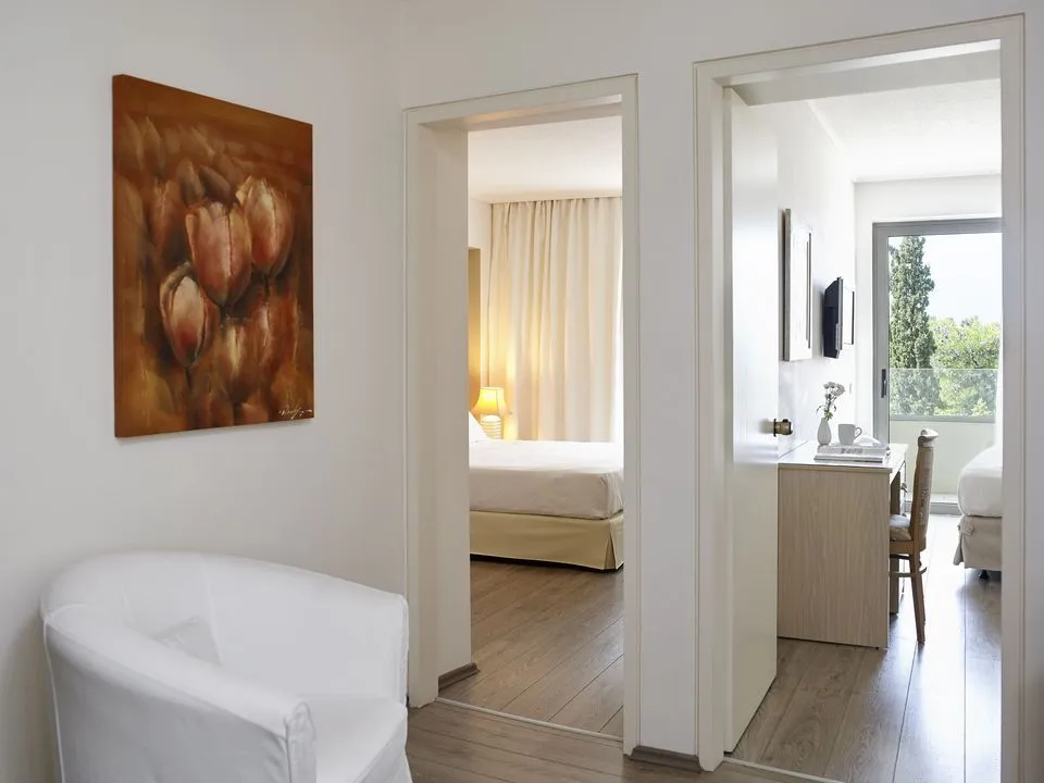 Two-Bedroom Suite Sea View