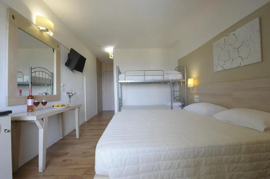 Family Room with Bunk Bed