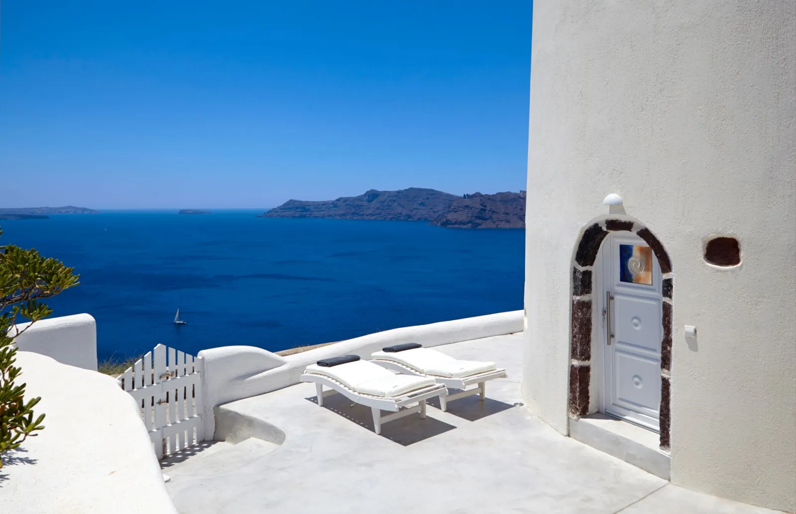 Amaya Windmill Maisonette | Caldera View-Outdoor Hot Tub