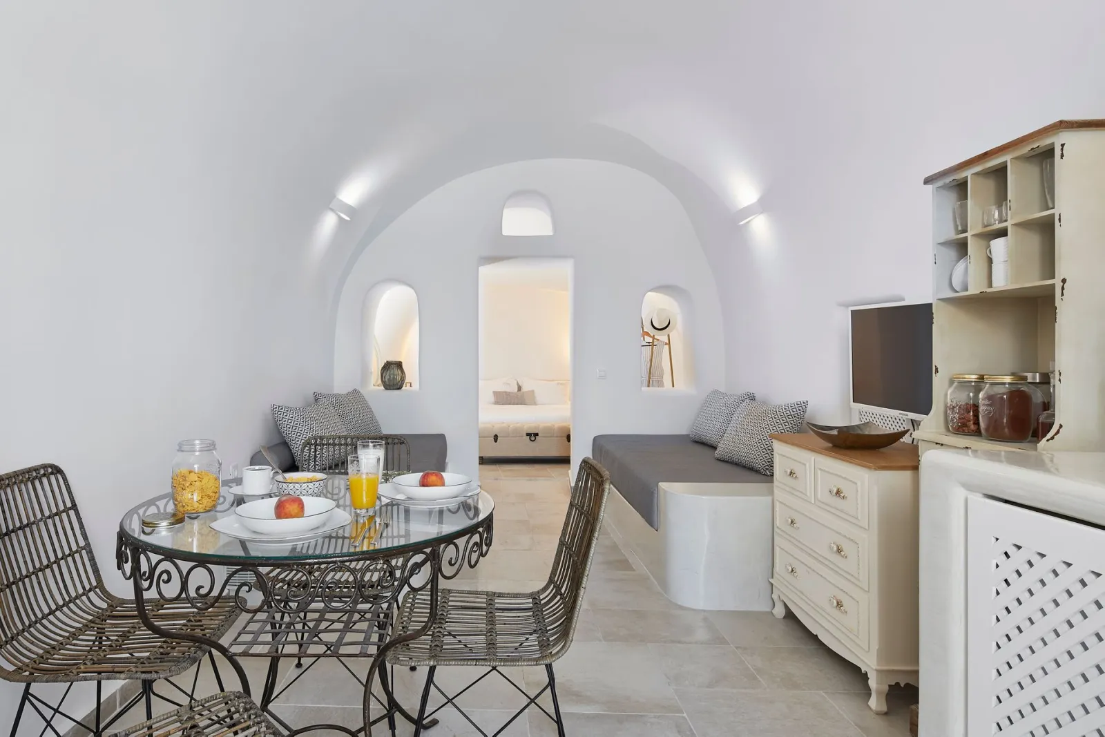 Amaya Sensational Villa | Caldera View-Outdoor Hot Tub