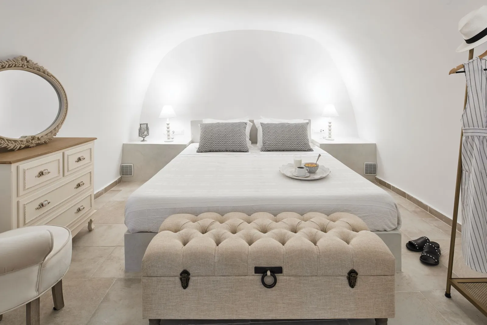 Amaya Sensational Villa | Caldera View-Outdoor Hot Tub