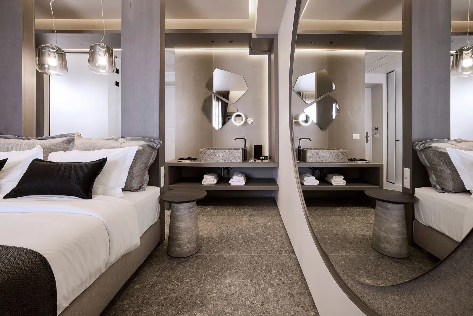 Sunset Deluxe Sea View Suite
