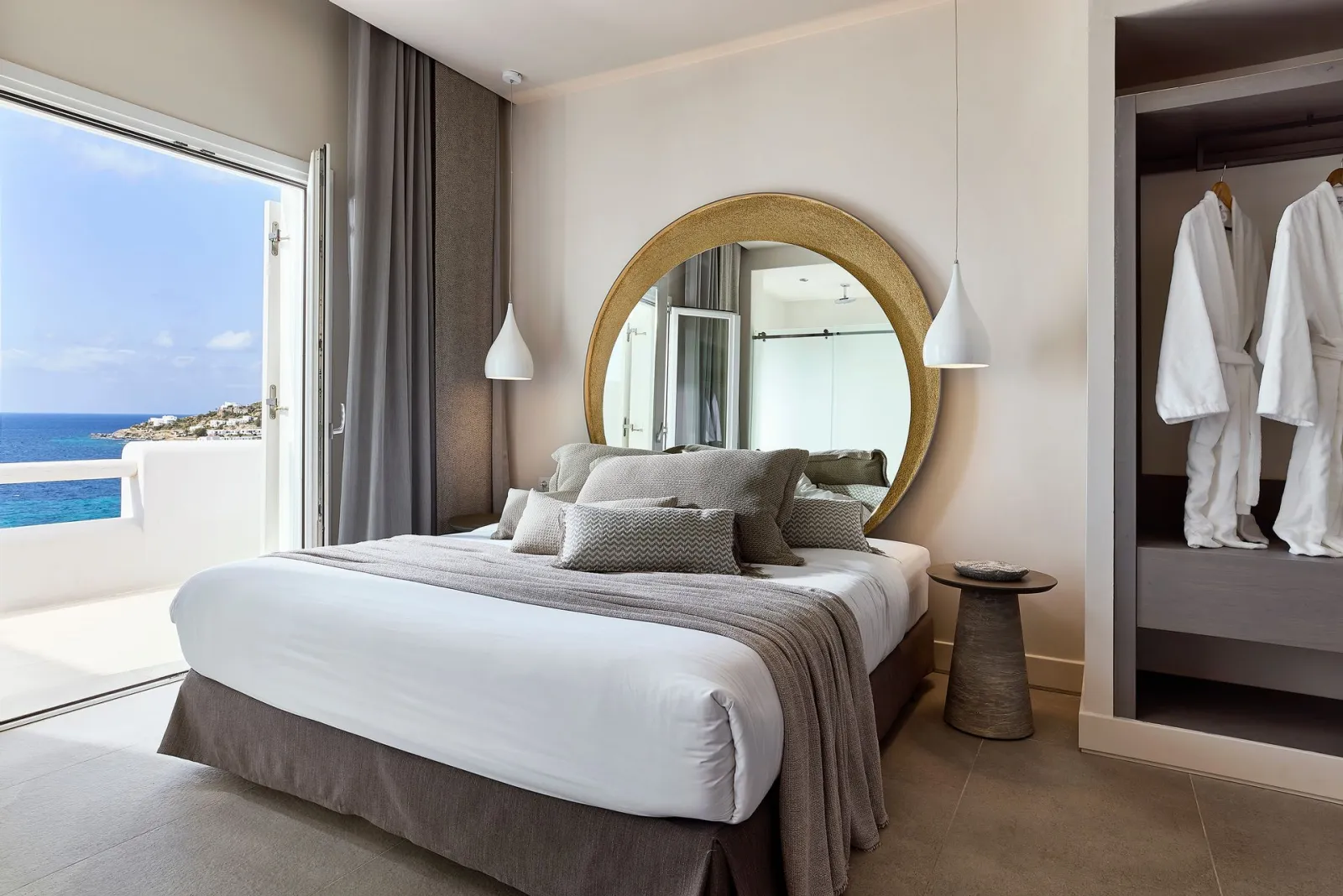 Sunset Deluxe Sea View Suite
