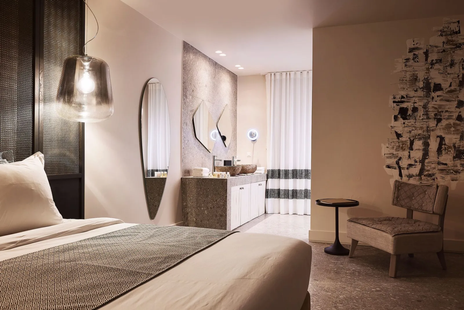 Deluxe Family Suite with Private Pool