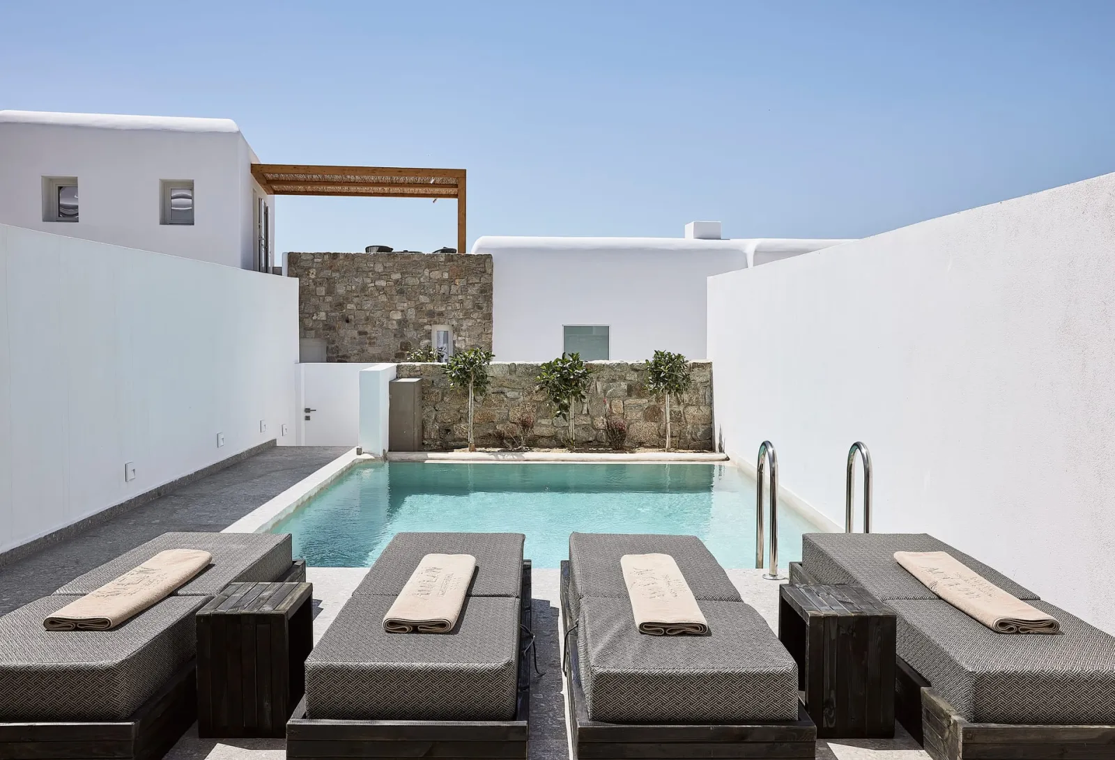 Deluxe Family Suite with Private Pool