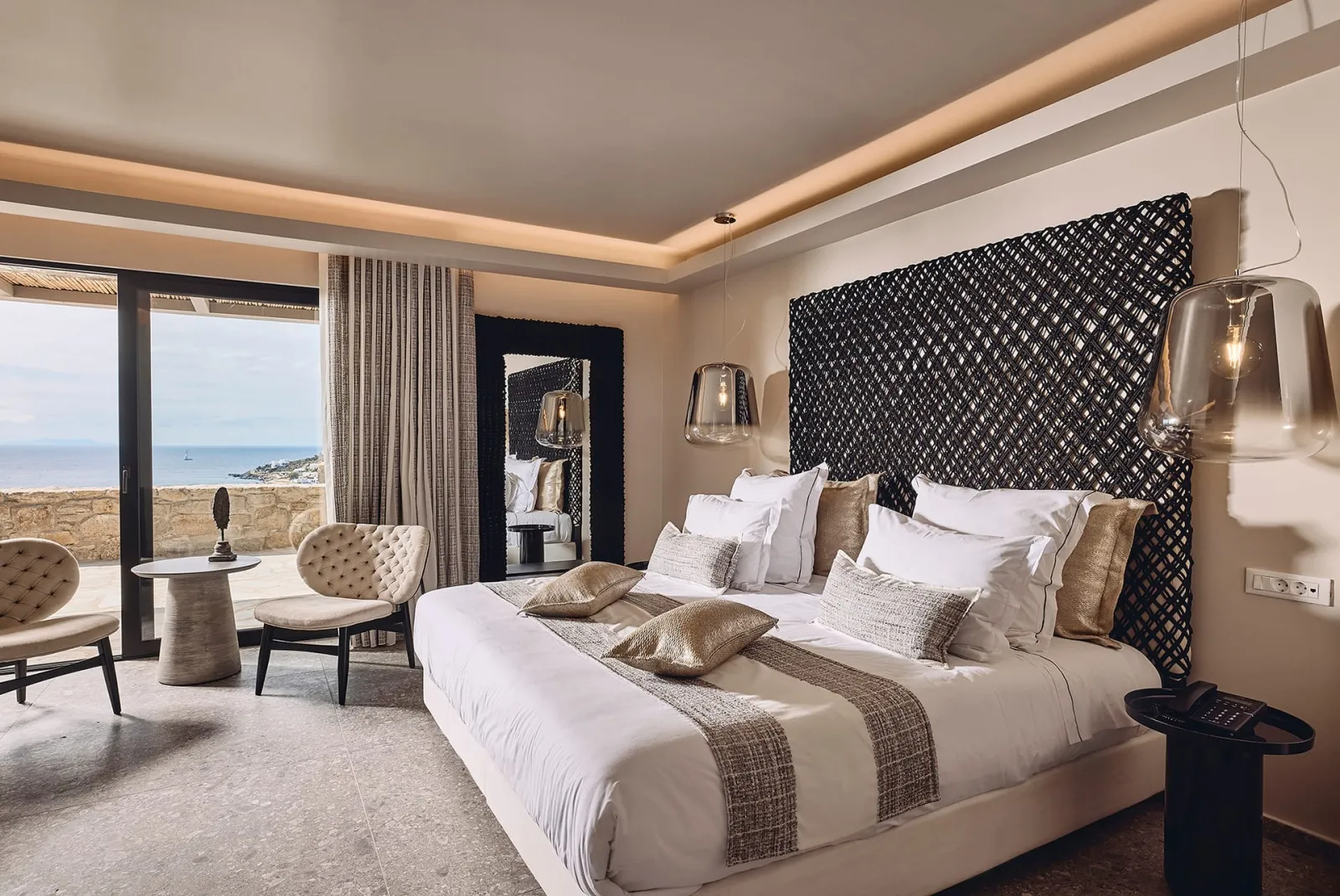 Dream Seaview Suite with Outdoor Heated Whirlpool