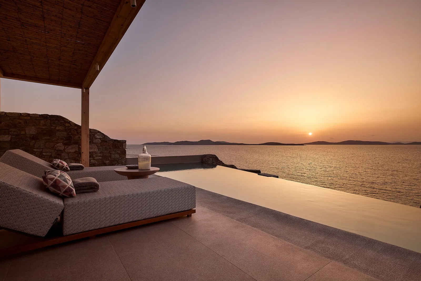 Eros Suite with Infinity Private Heated Pool