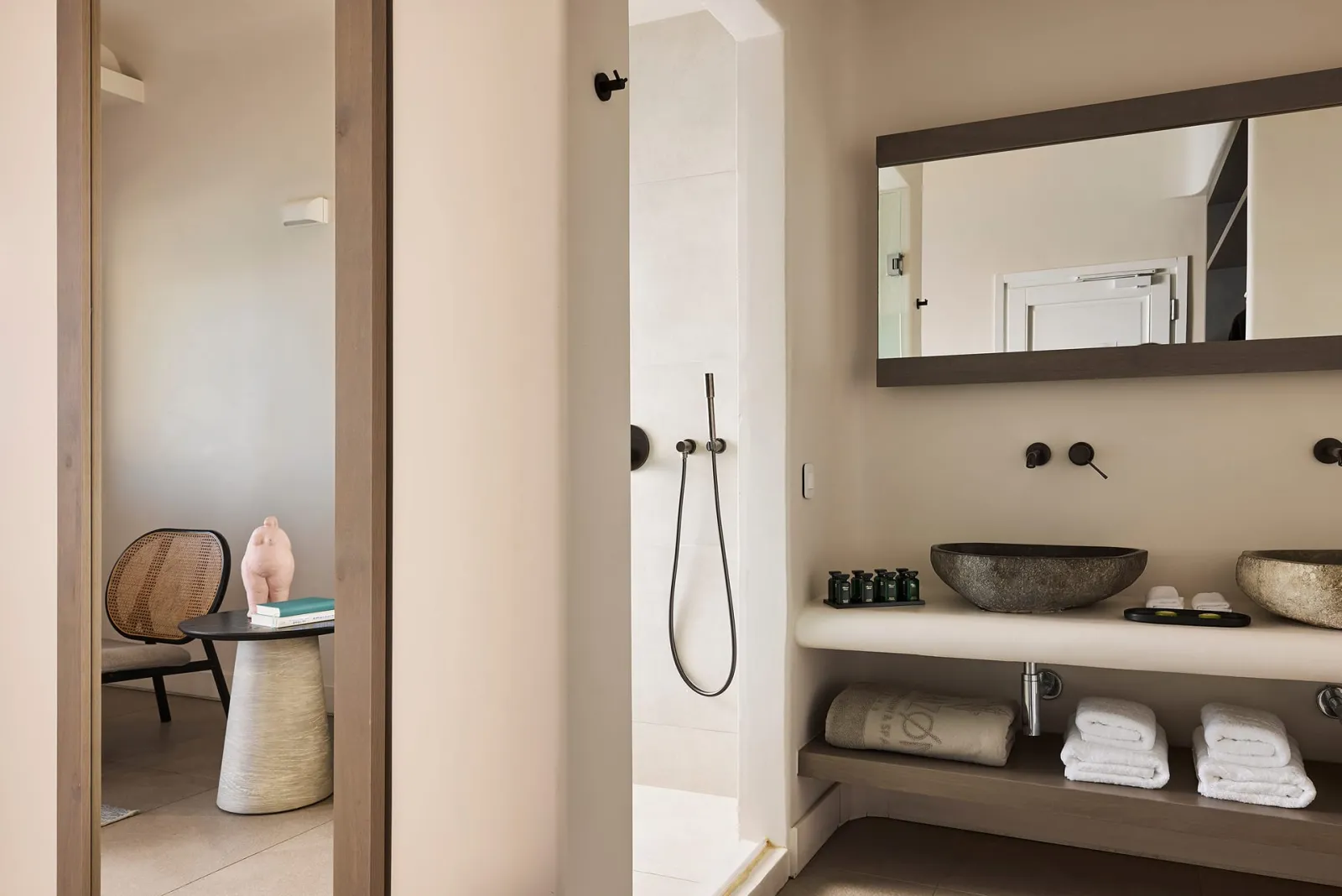 Premium sea view suite with private pool