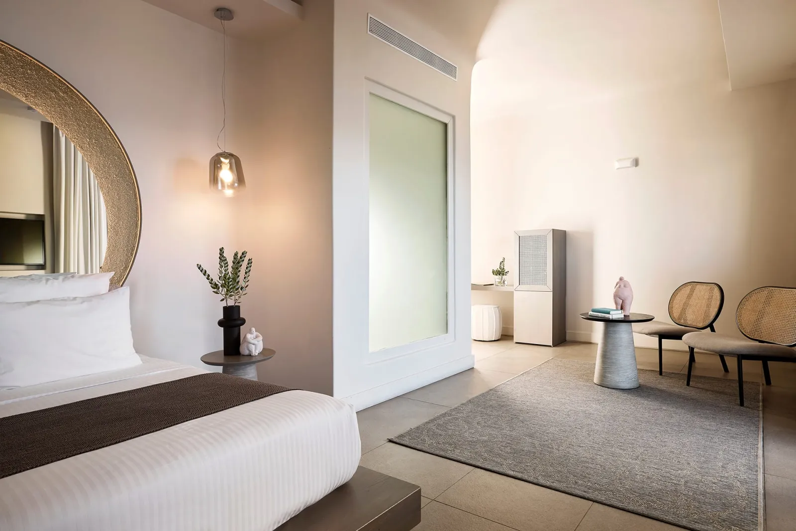 Premium sea view suite with private pool