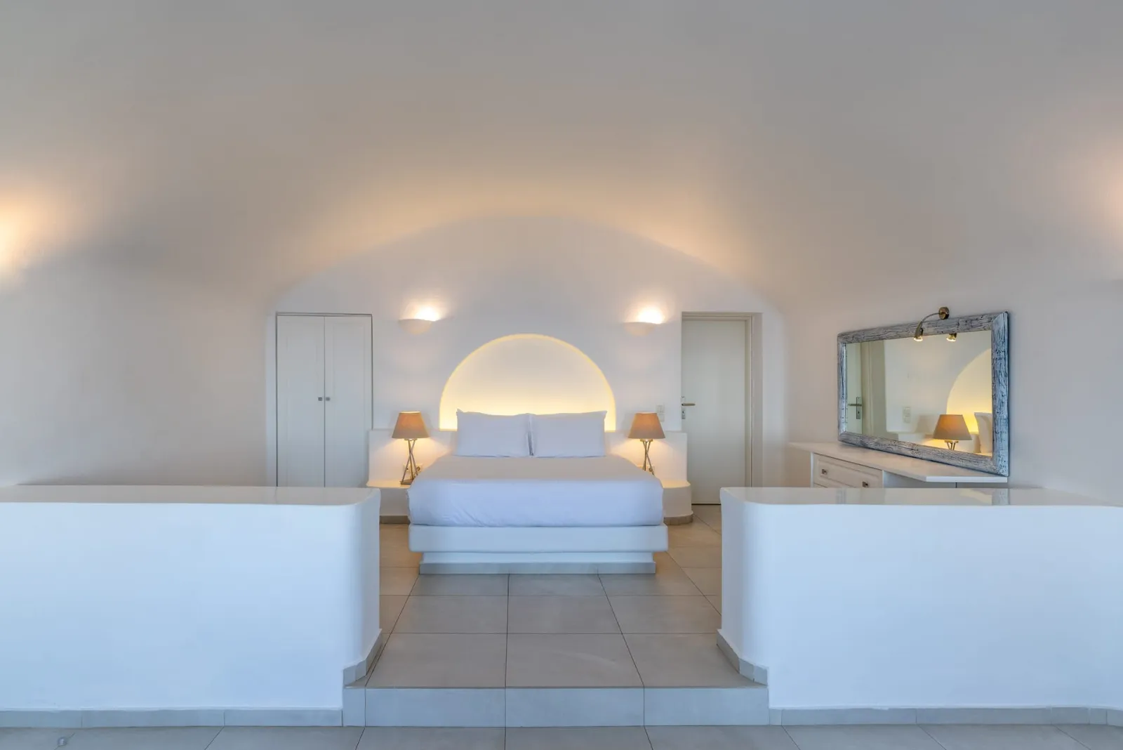 Pool Suite