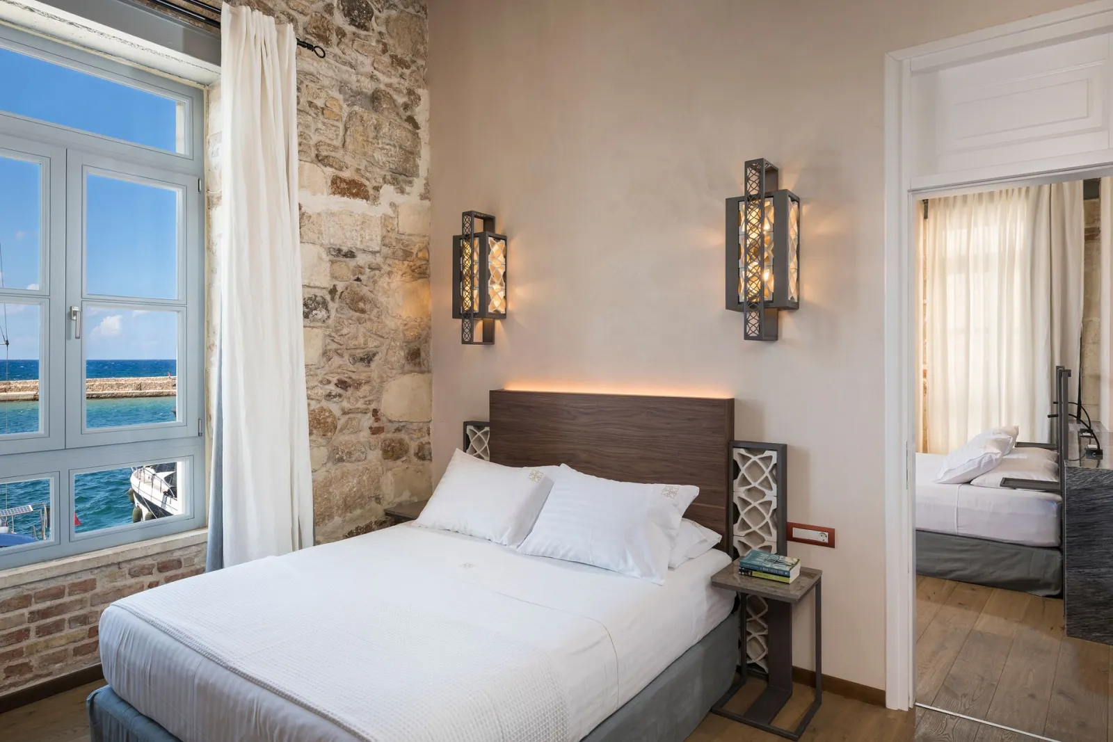 Classic Double Room with Sea View [Brick]