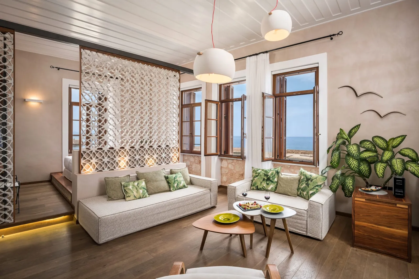 Honeymoon Sea View Suite with Spa Bath & Private Roof Garden [Ceramic]