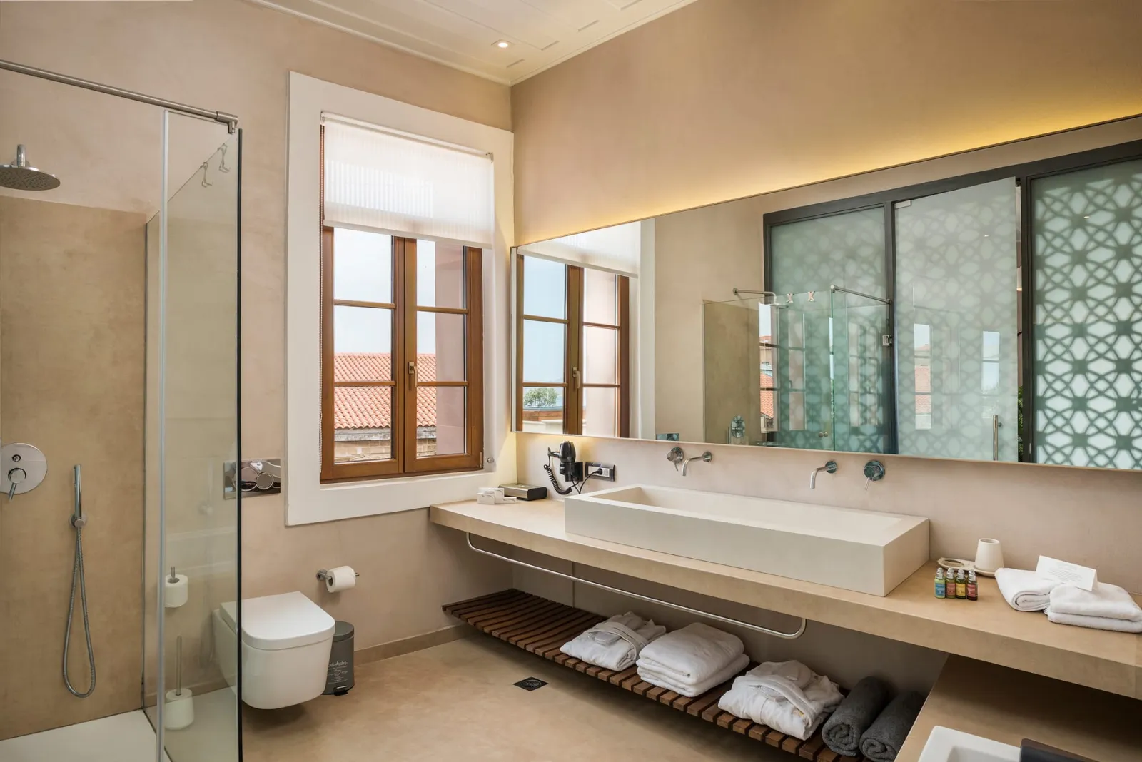 Honeymoon Sea View Suite with Spa Bath &amp; Private Roof Garden [Ceramic]