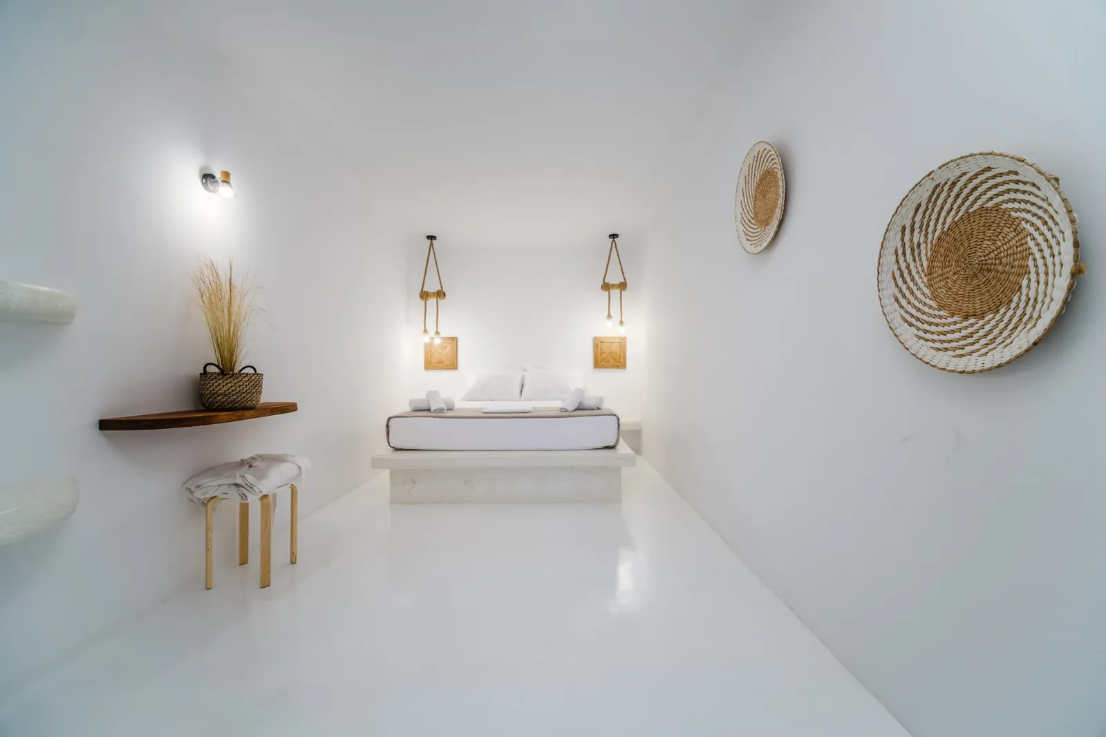 White Cave Junior Suite