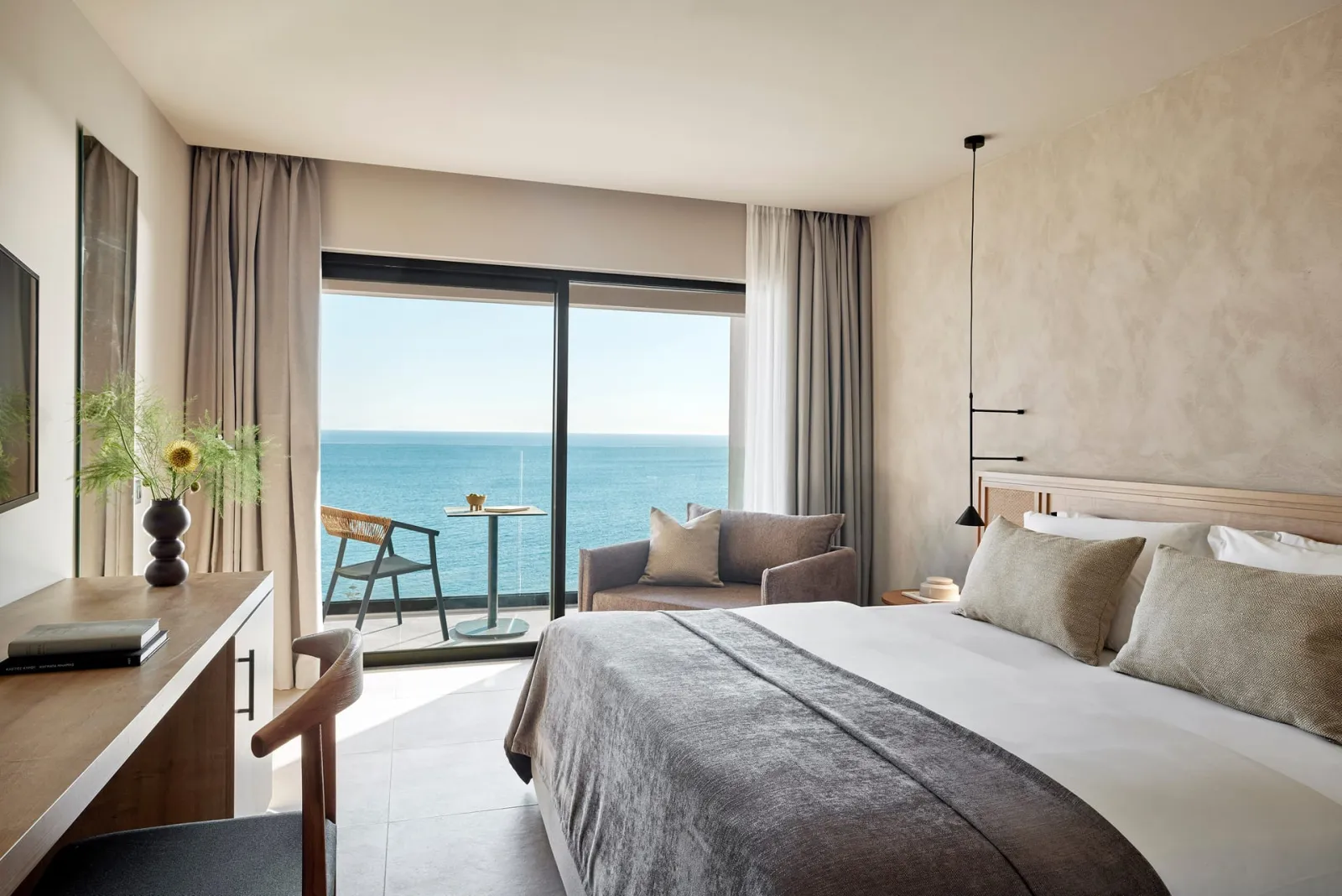 Deluxe Room with Sea View