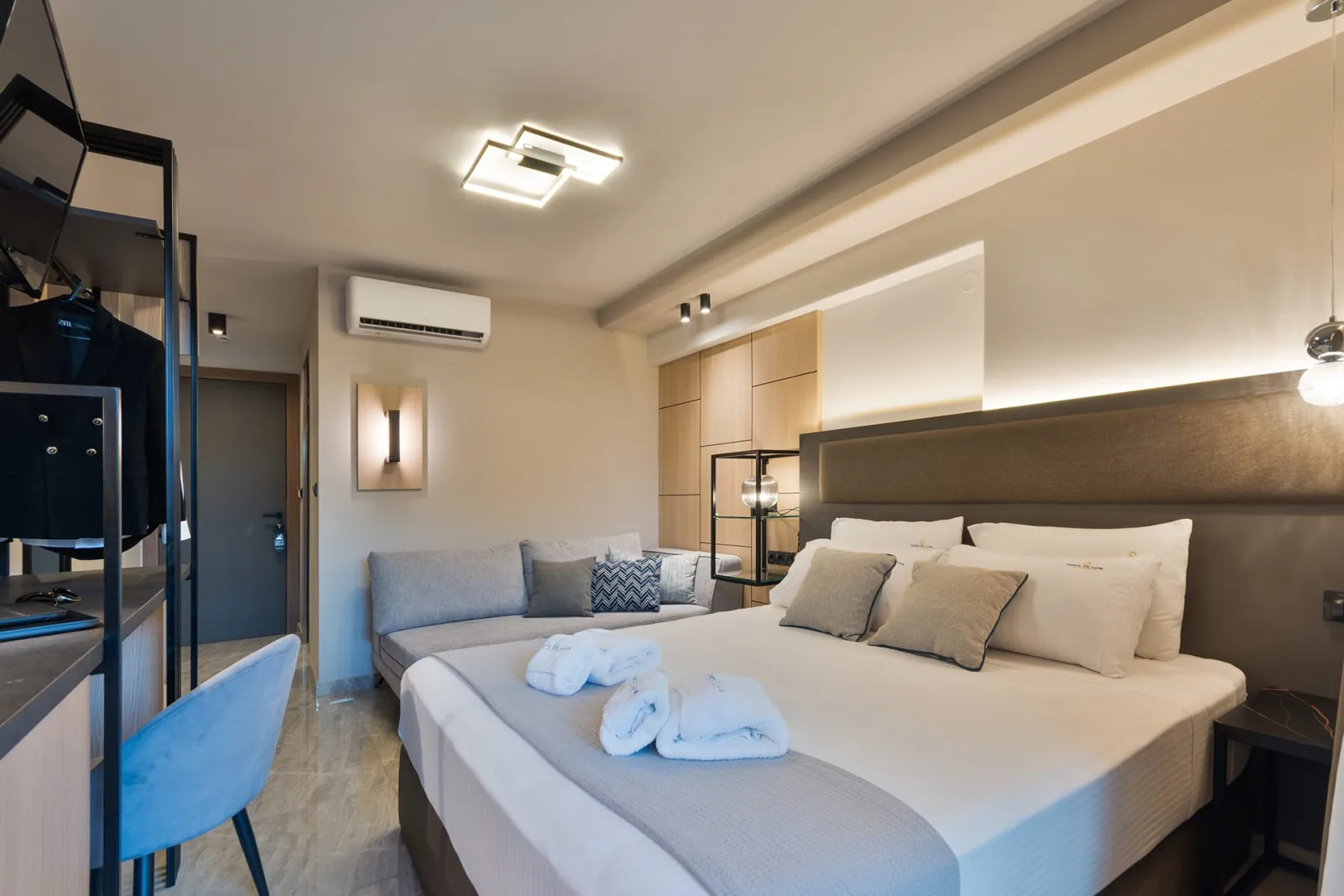 Ground Floor Suite