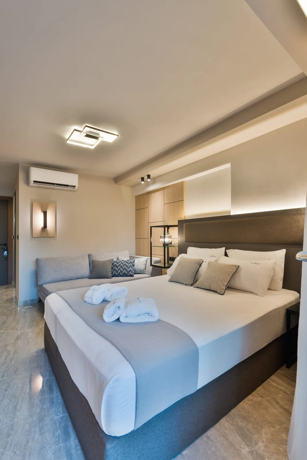 Ground Floor Suite
