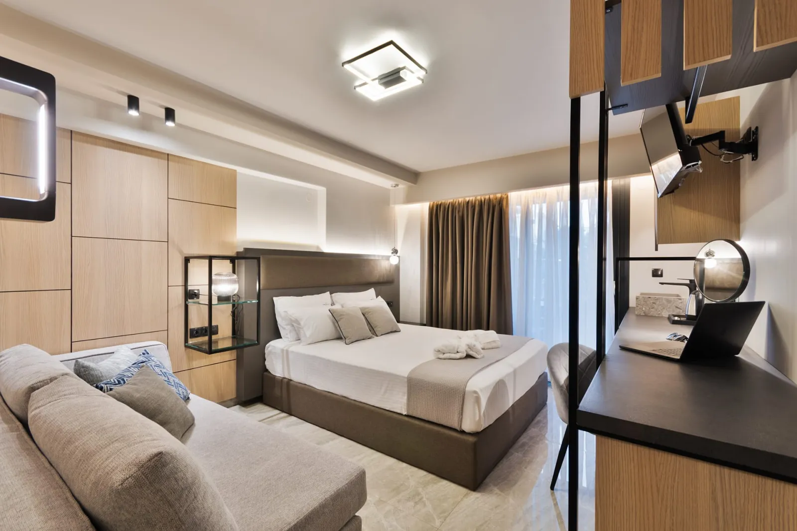 Ground Floor Suite