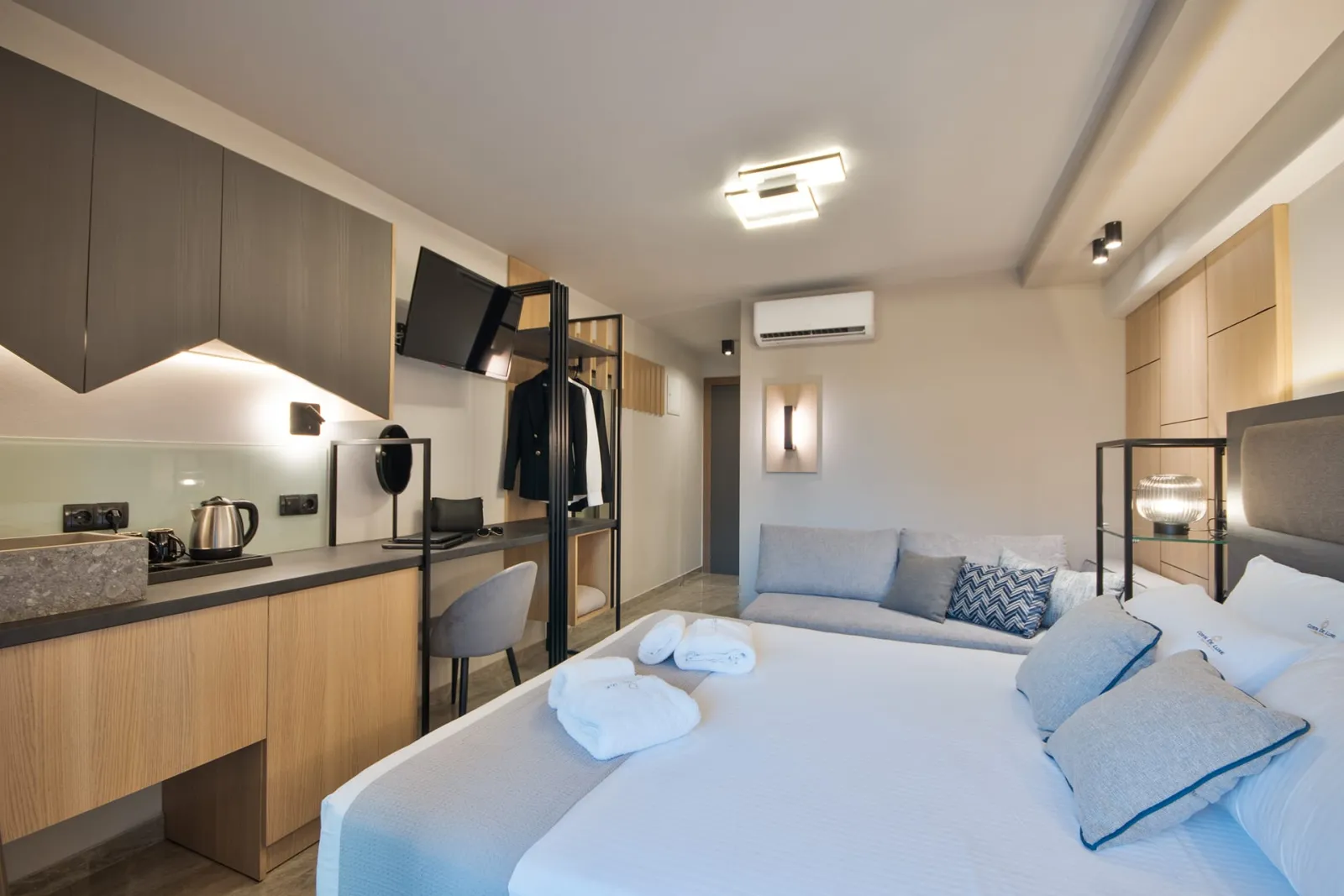 Ground Floor Suite