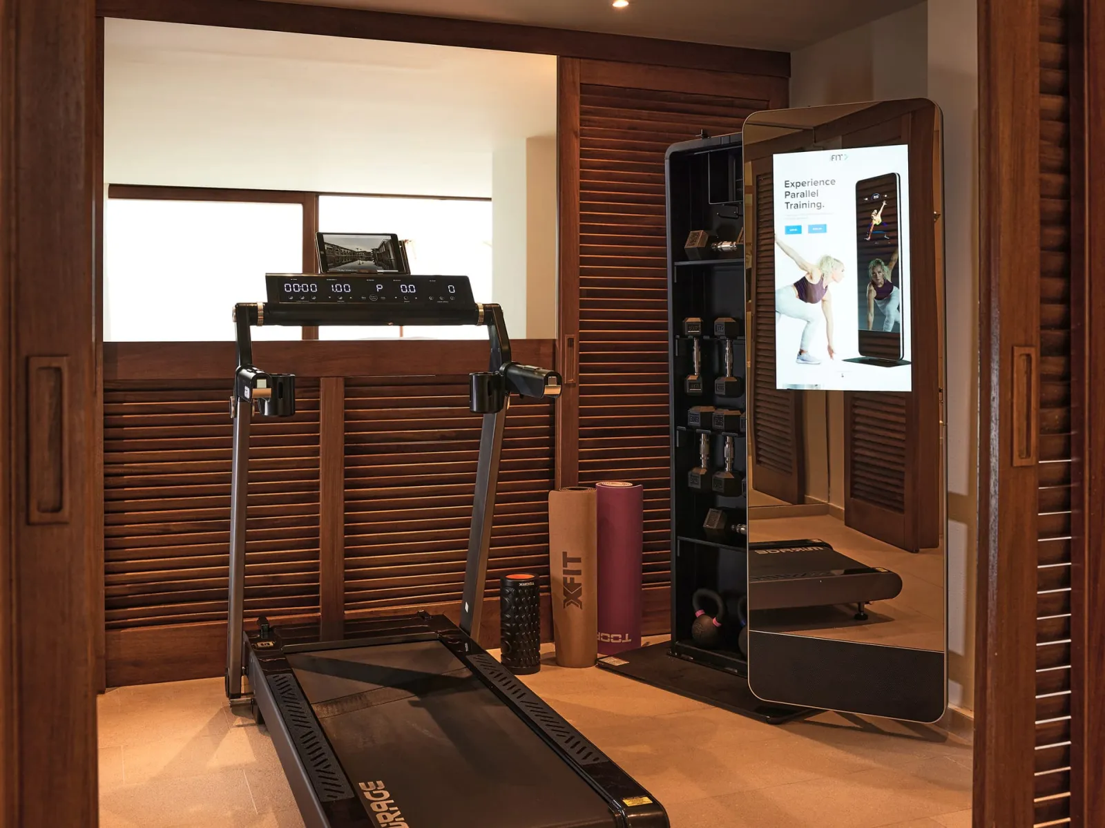 Junior Suite waterfront Gym &amp; Private Pool