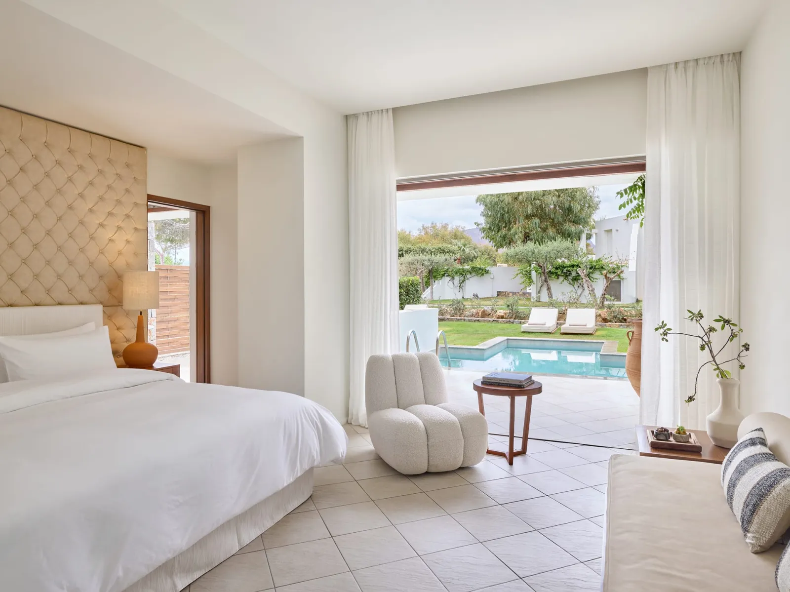 Swim up 2- bedroom suite