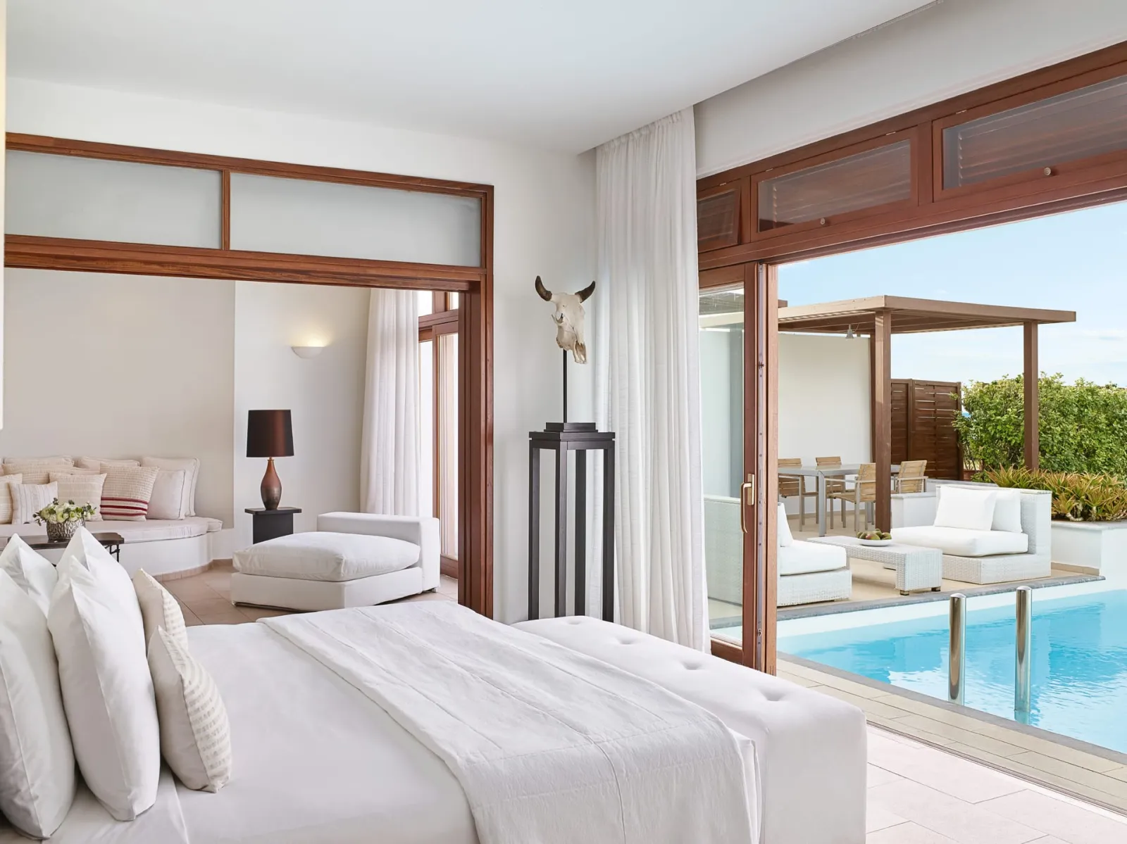 2 Bedroom villa waterfront with private pool