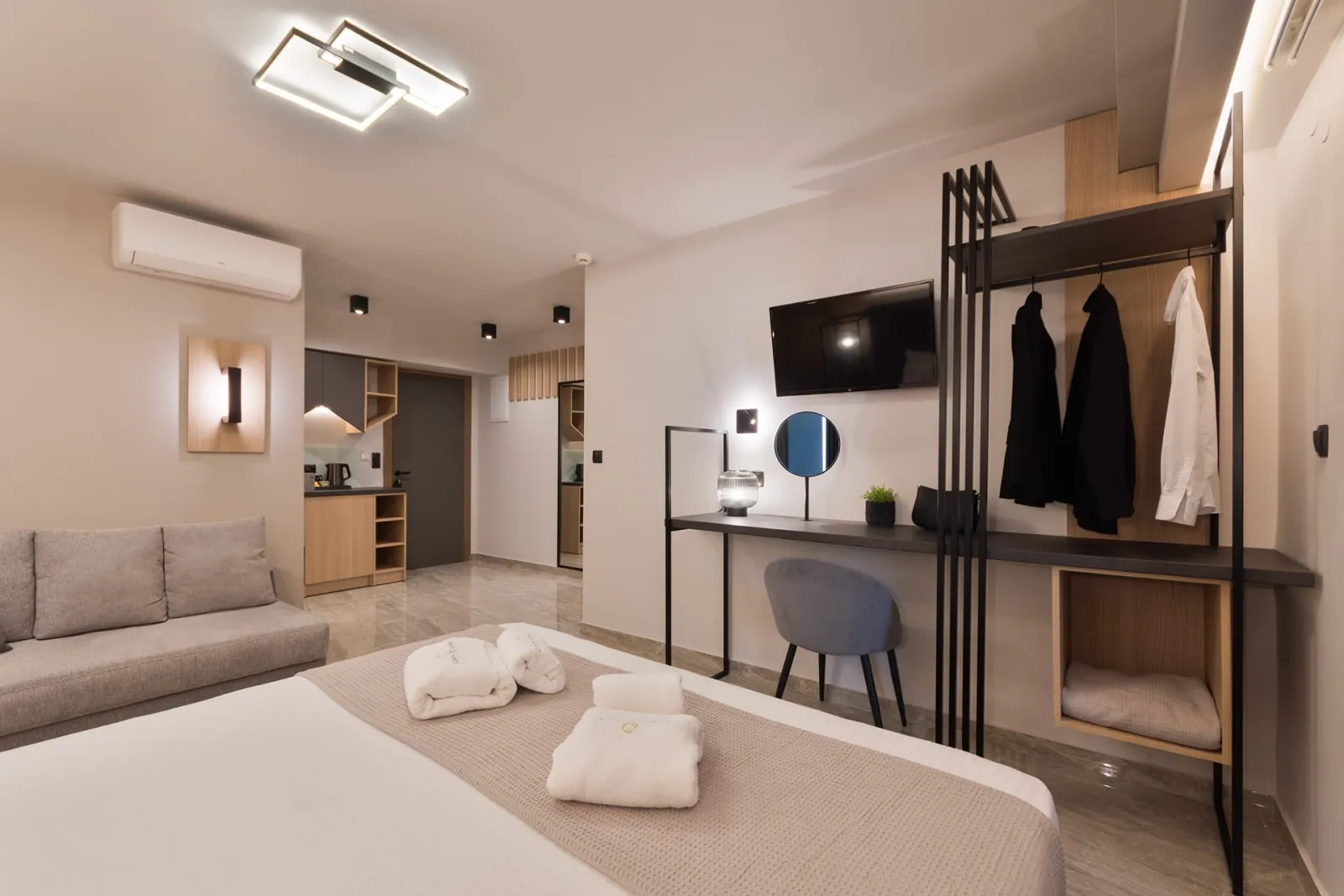 King Suite with Spa Bath