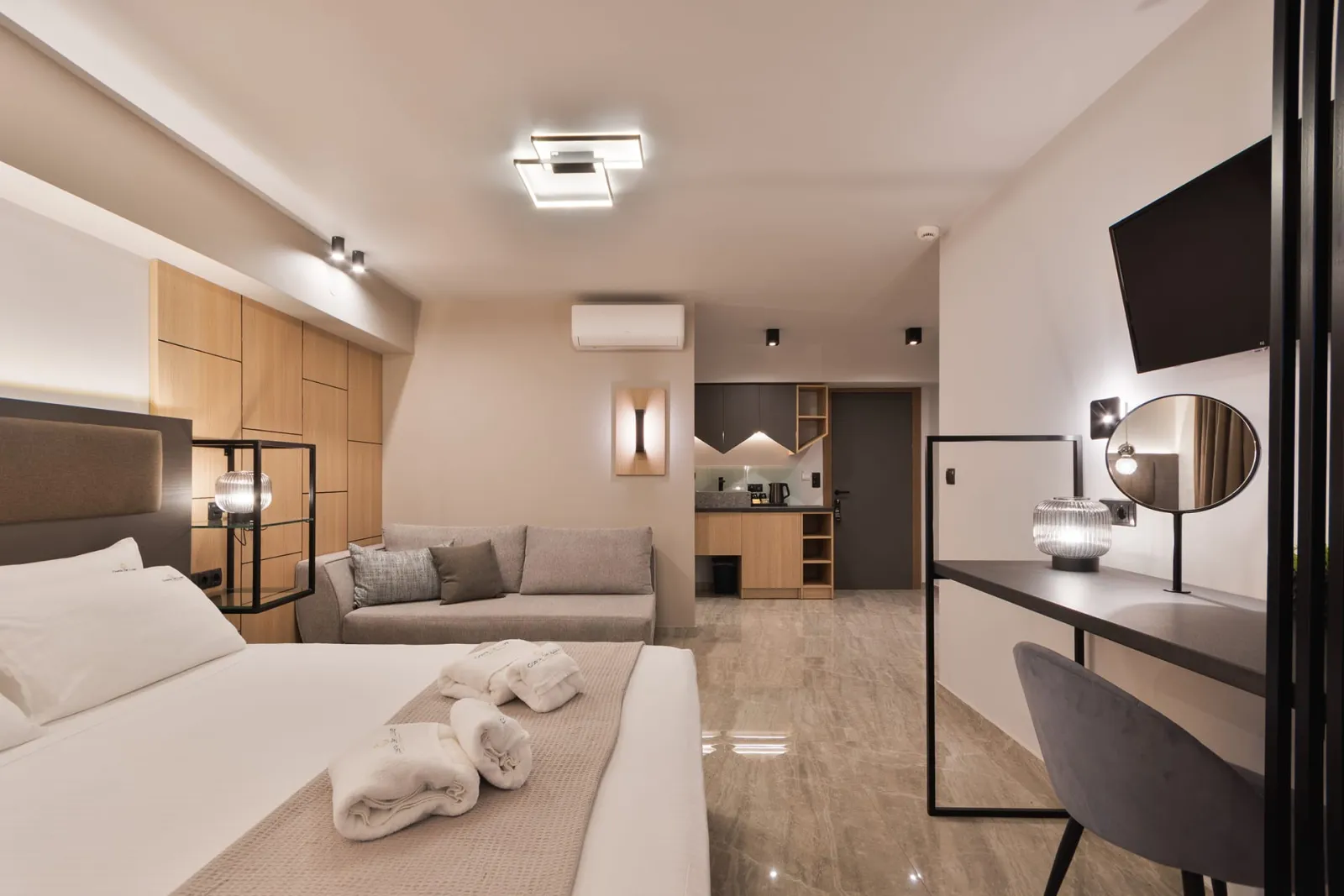 King Suite with Spa Bath