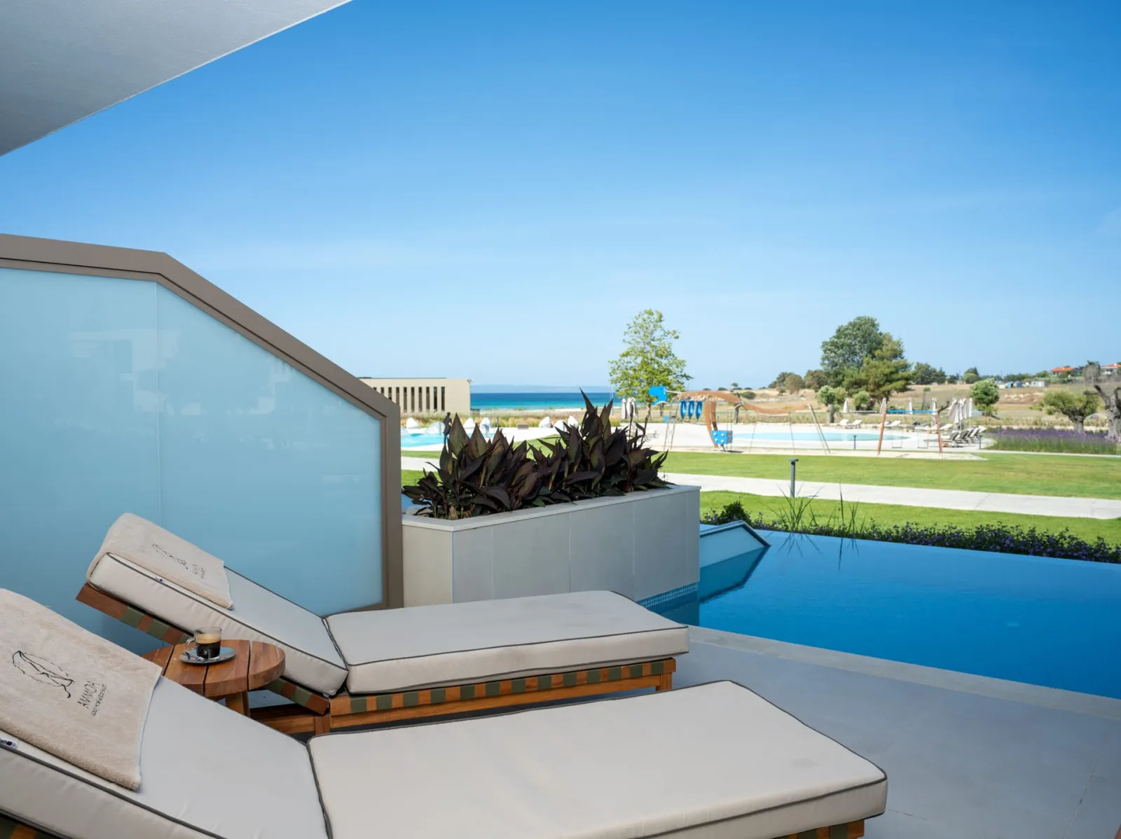 Deluxe Room Lateral Sea View Private Pool