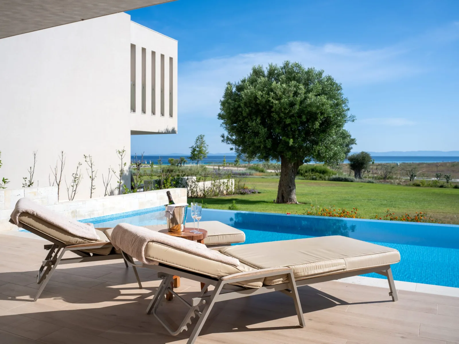 Pavillion 2 Bed Private Pool