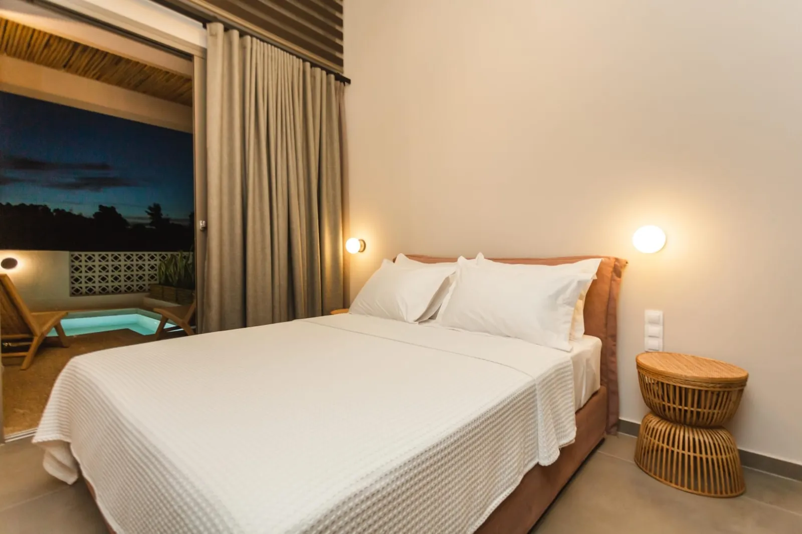 Exclusive Suite Private Pool