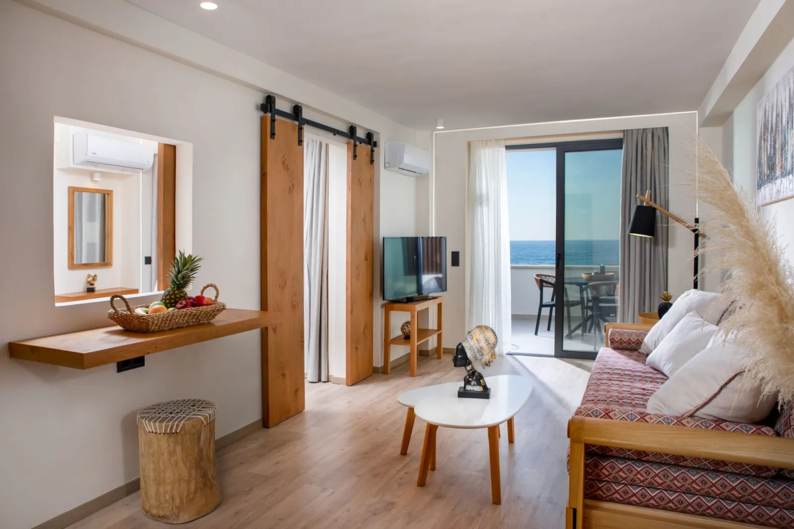 Executive Suite Sea View with Outdoor Jacuzzi