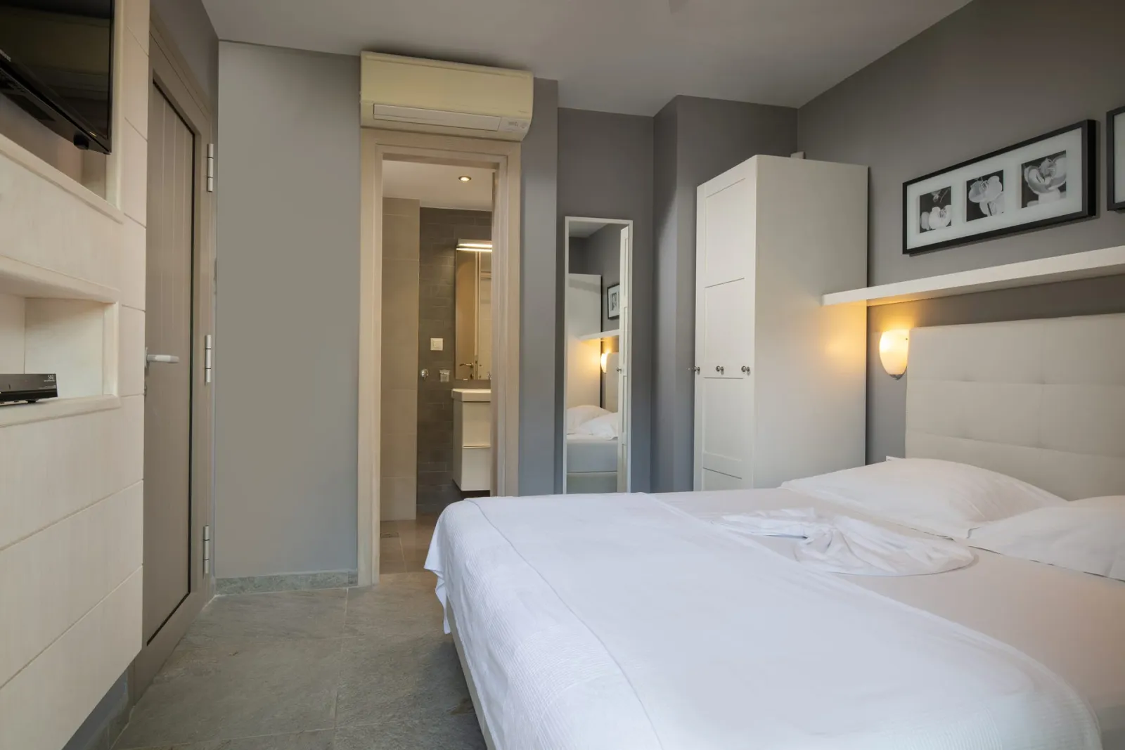 Double Room 2