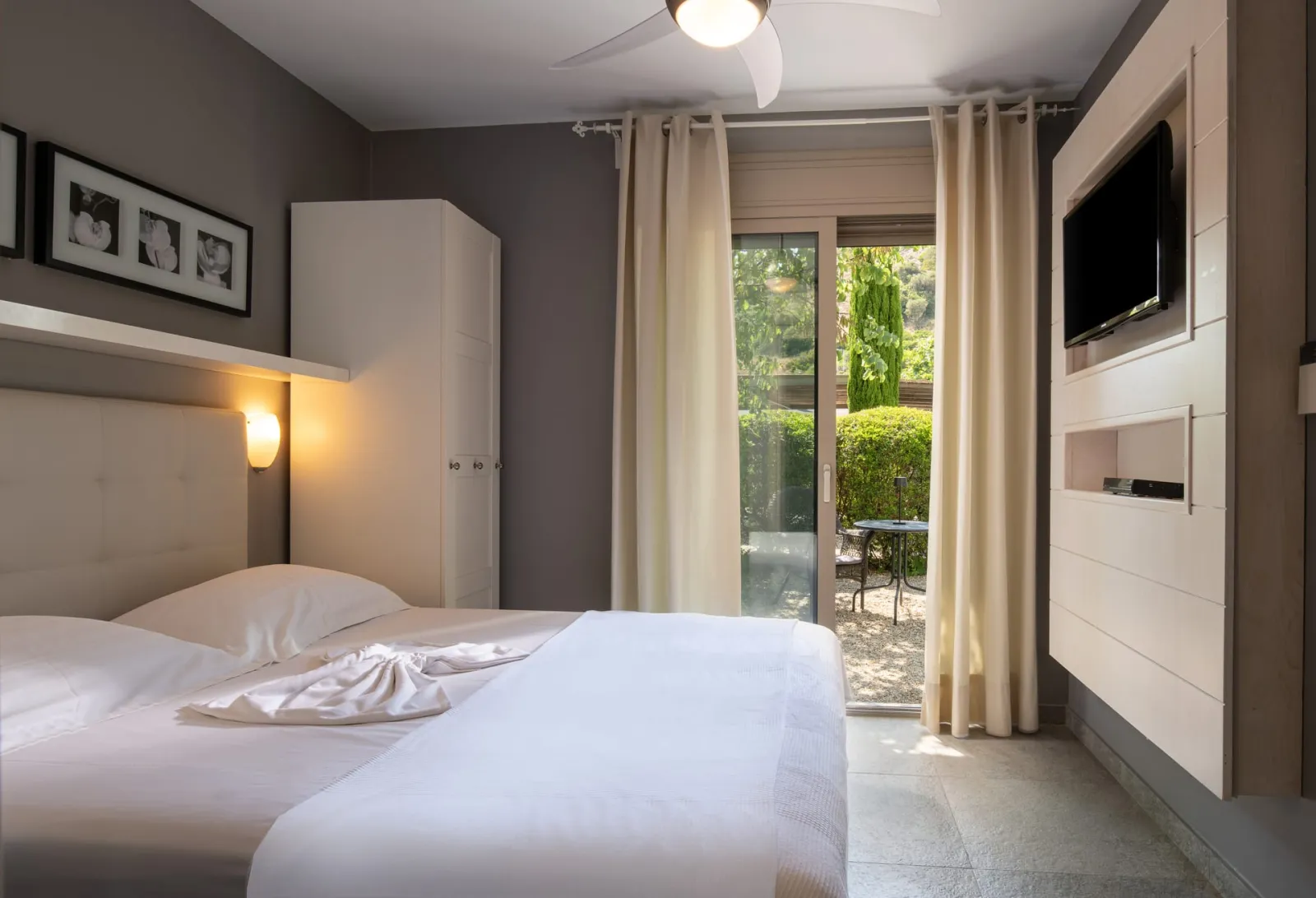 Double Room 4