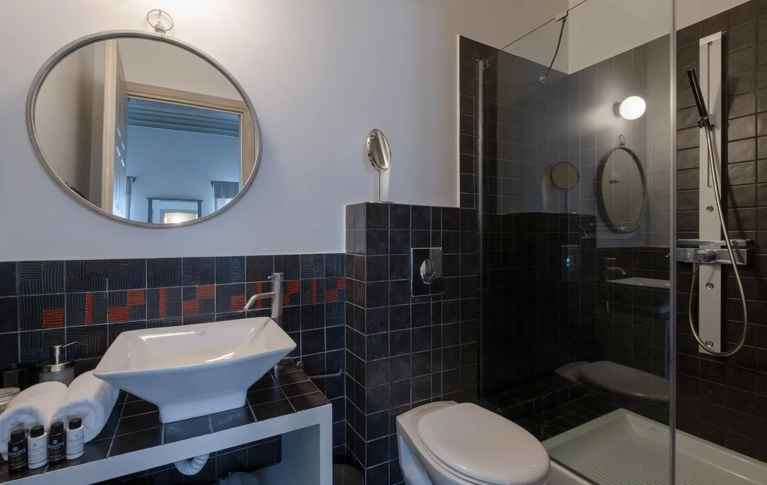 Superior Double Room with Balcony in Adiandi Building