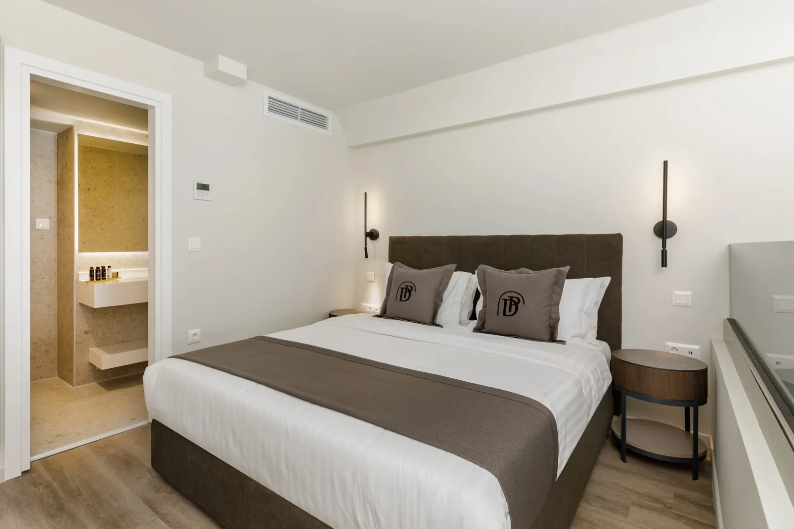 Deluxe Family Suite