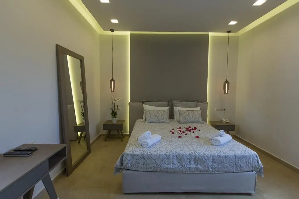 Honeymoon Suite