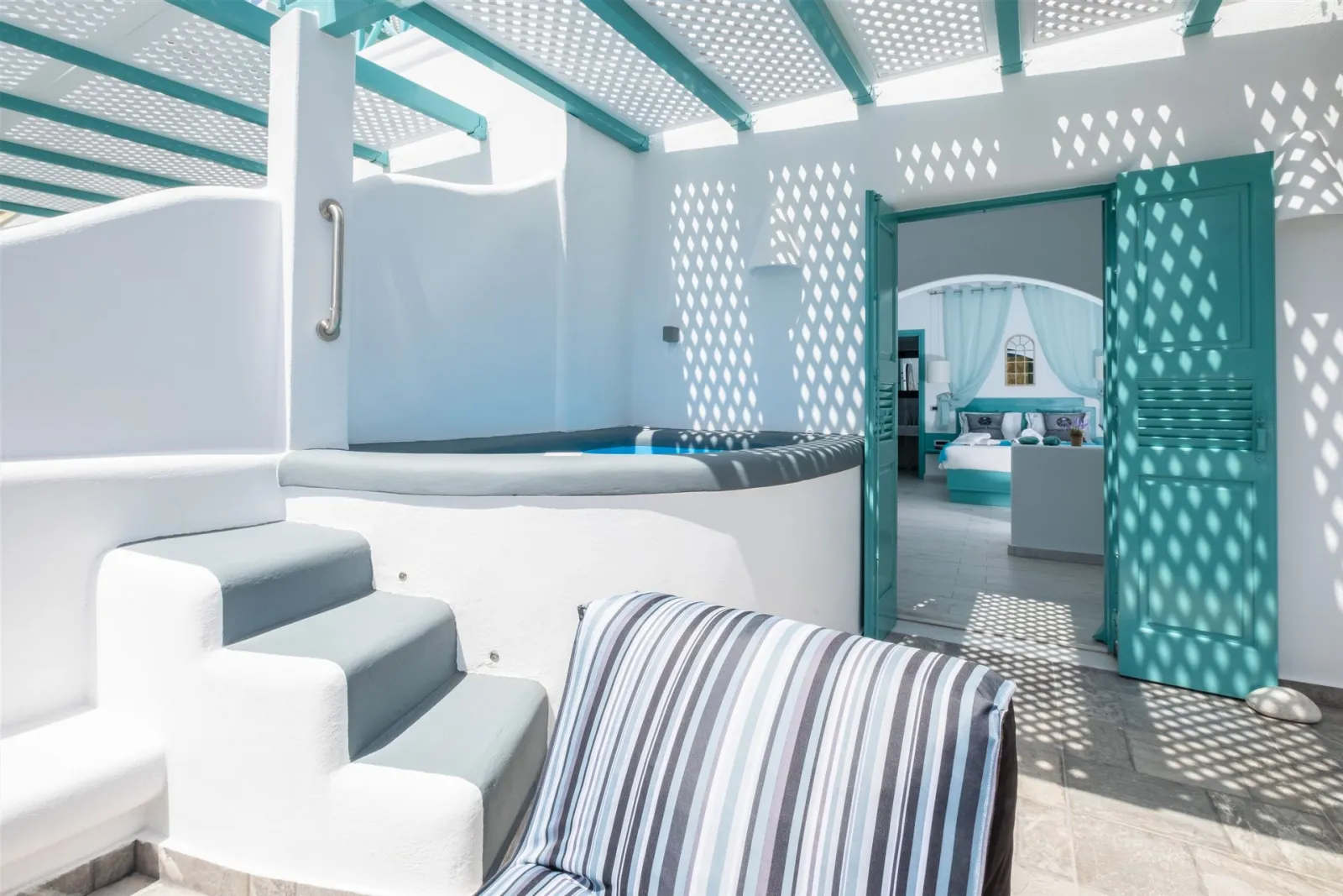 Deluxe Private Jacuzzi Suite
