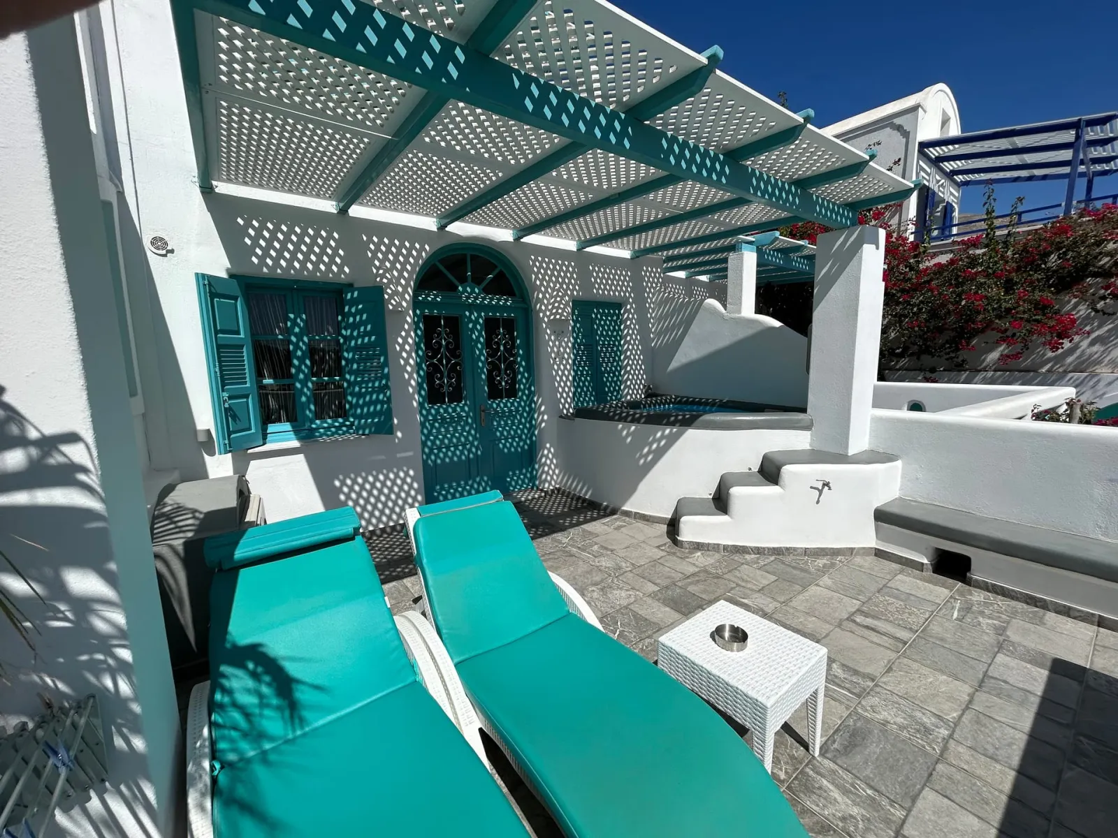Deluxe Private Jacuzzi Suite