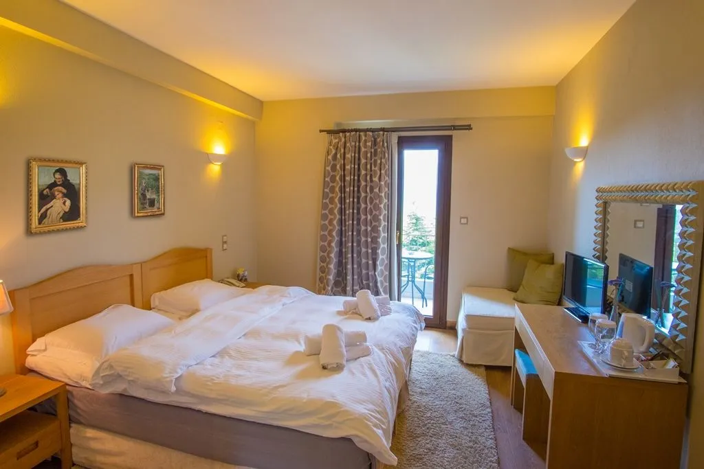 Double Room with Mountain View