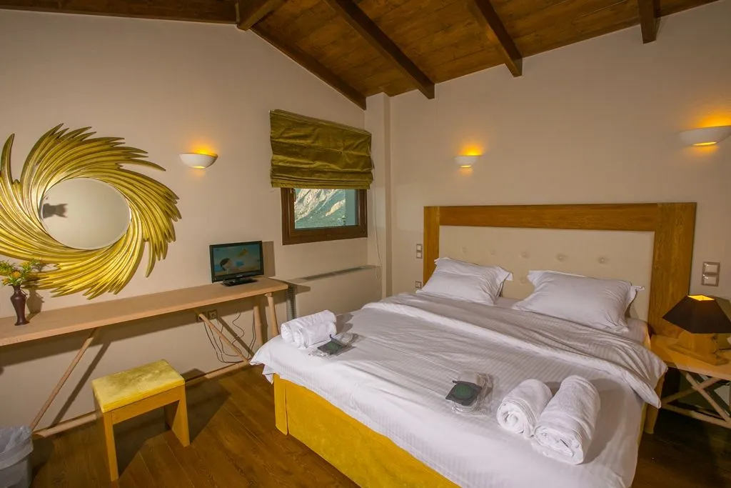 Suite with Forest View