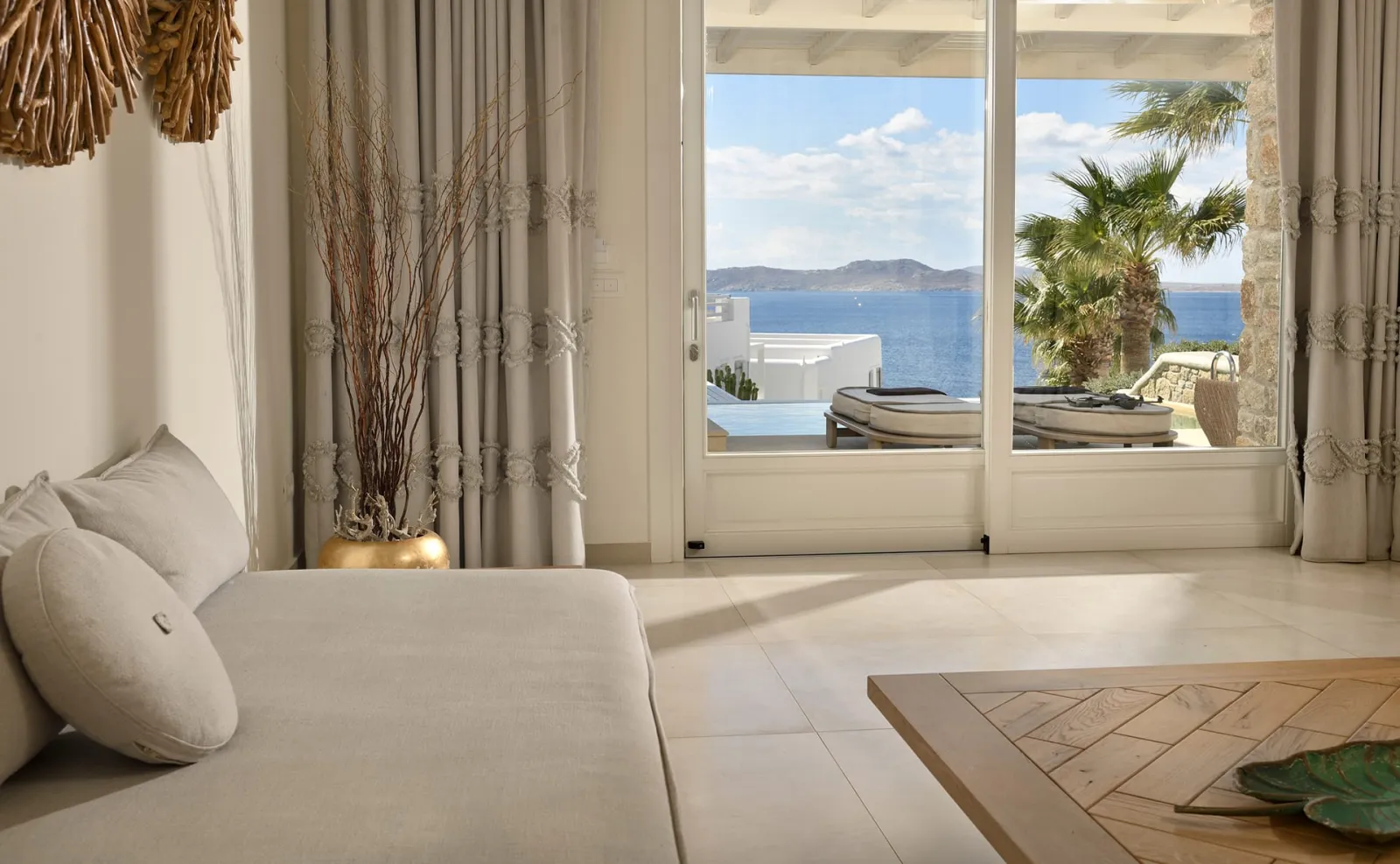 Anax Suite with Private Pool