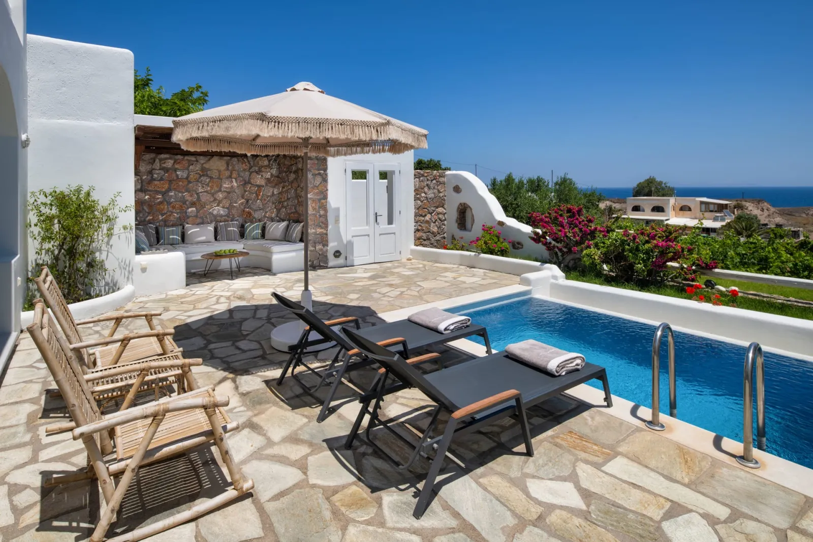 One Bedroom Suite with private pool &amp; sea view