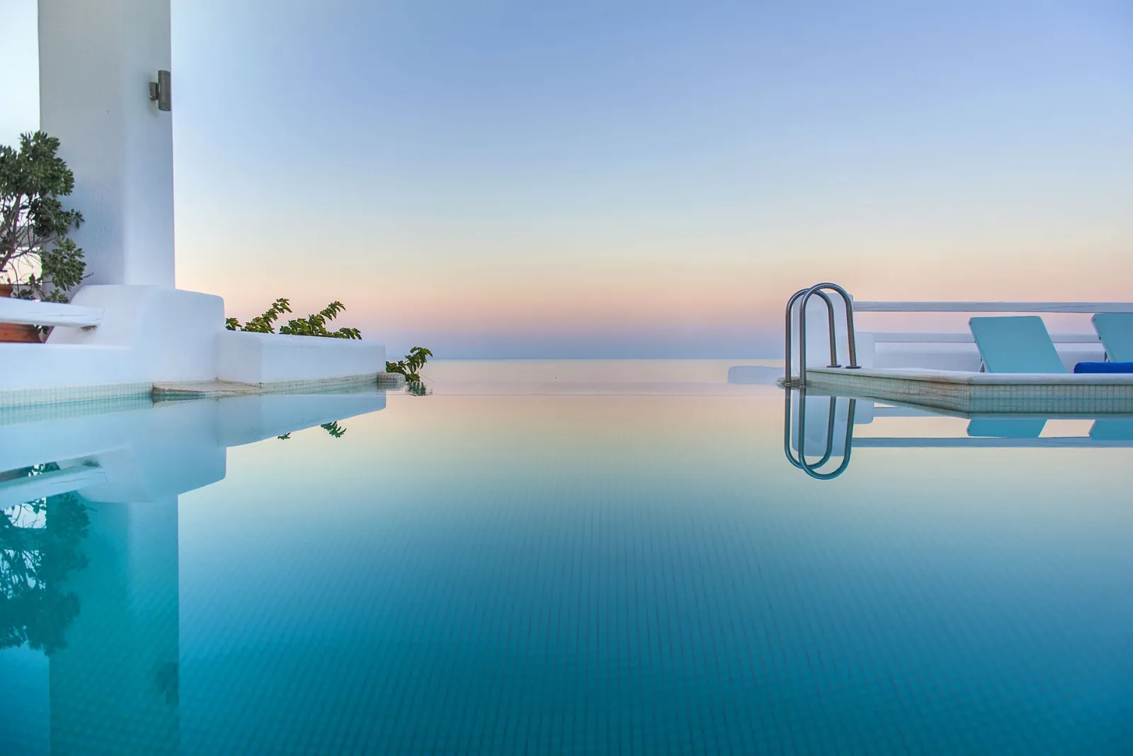 Three Bedroom Villa with private pool & sea view
