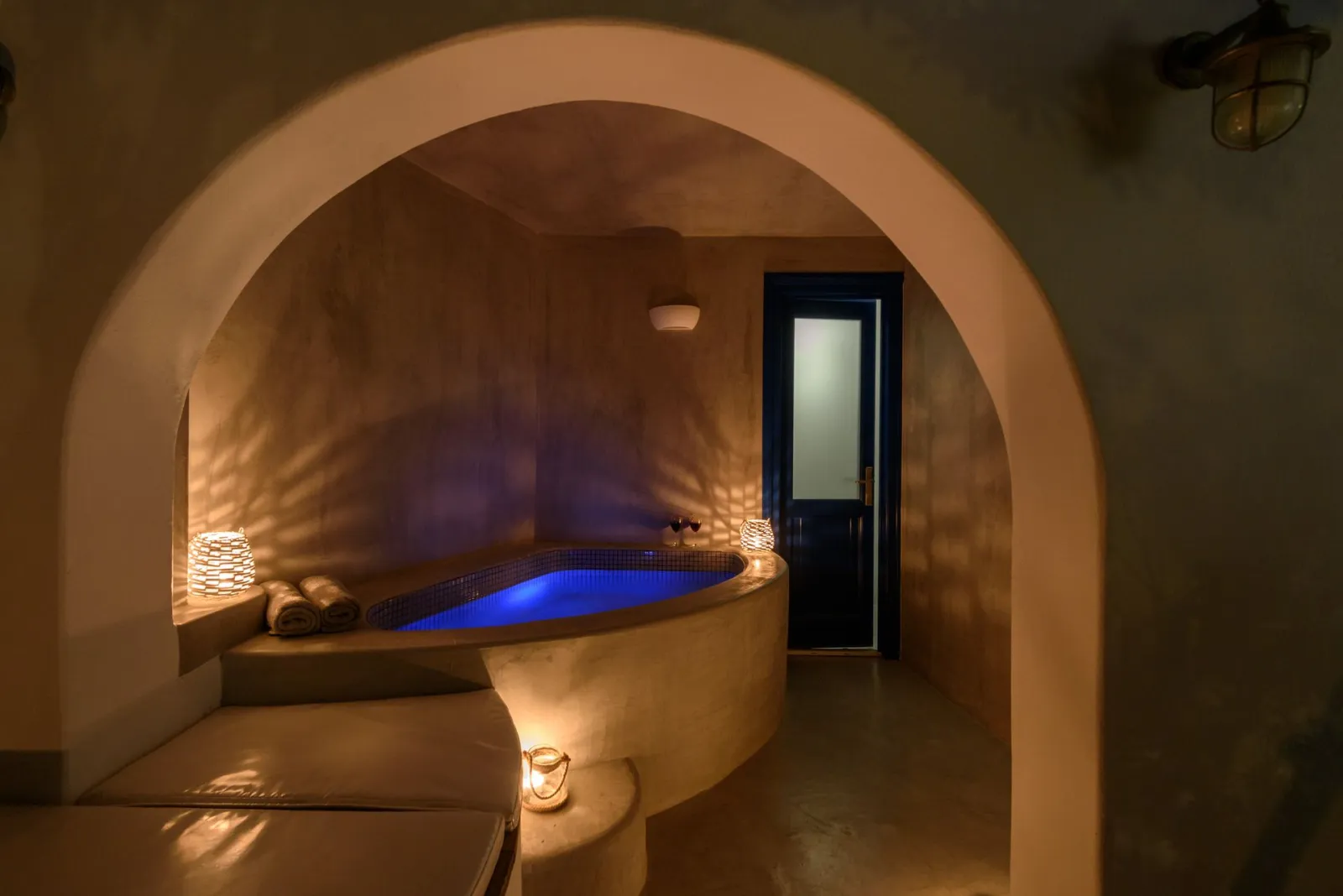 Superior Studio with Hot Tub and Sea View