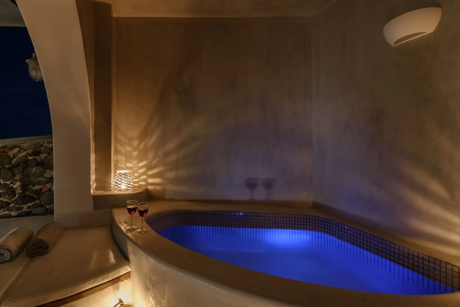 Superior Studio with Hot Tub and Sea View