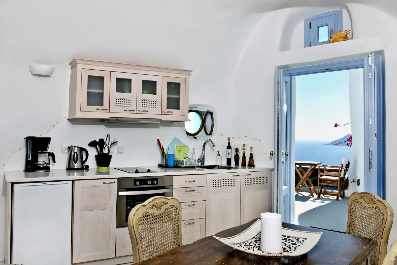Villa with Caldera View and Shared Pool - GAIA