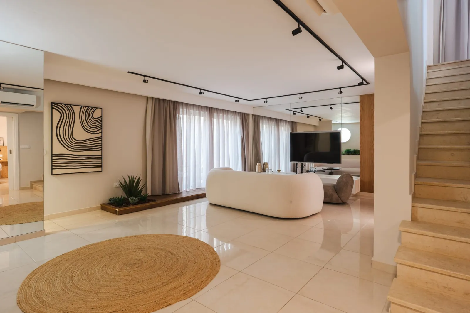 Grand Family Suite 2 Bedrooms Sharing Pool (6 persons)